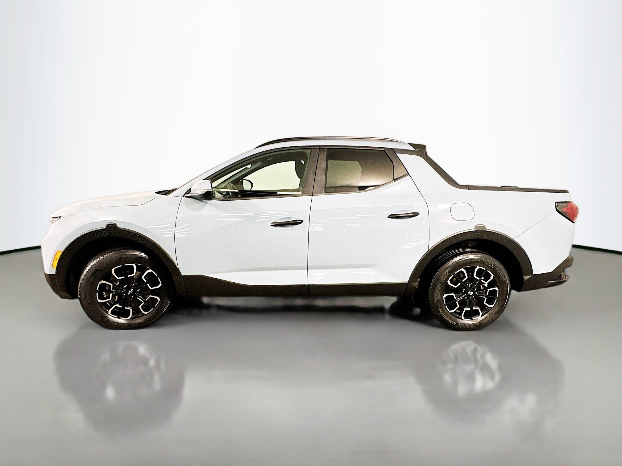 2022 Hyundai Santa Cruz SEL photo 2