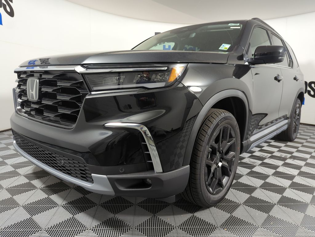2025 Honda Pilot Touring's photo