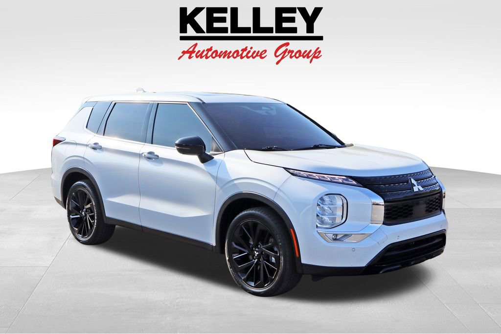 2023 Mitsubishi Outlander SEL Black Edition's photo