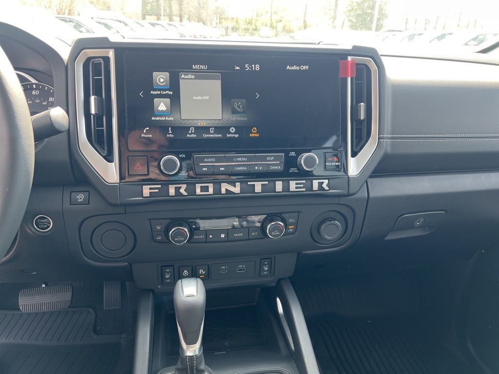 2025 Nissan Frontier SV photo 10