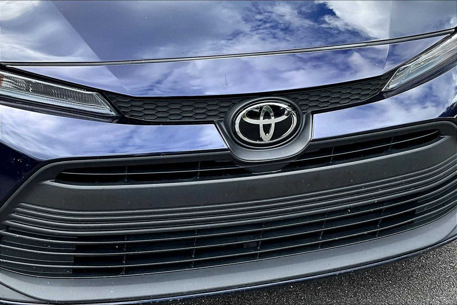 2024 Toyota Corolla LE photo 26