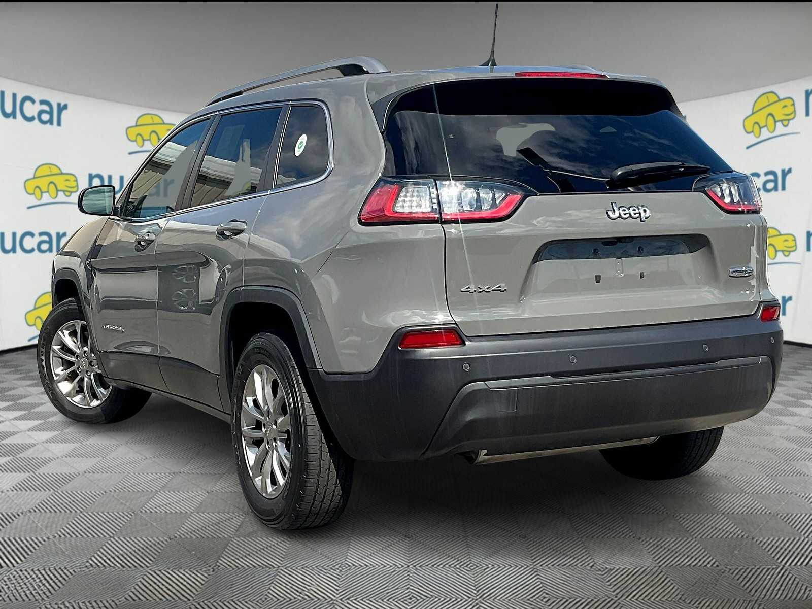 2021 Jeep Cherokee Latitude photo 4