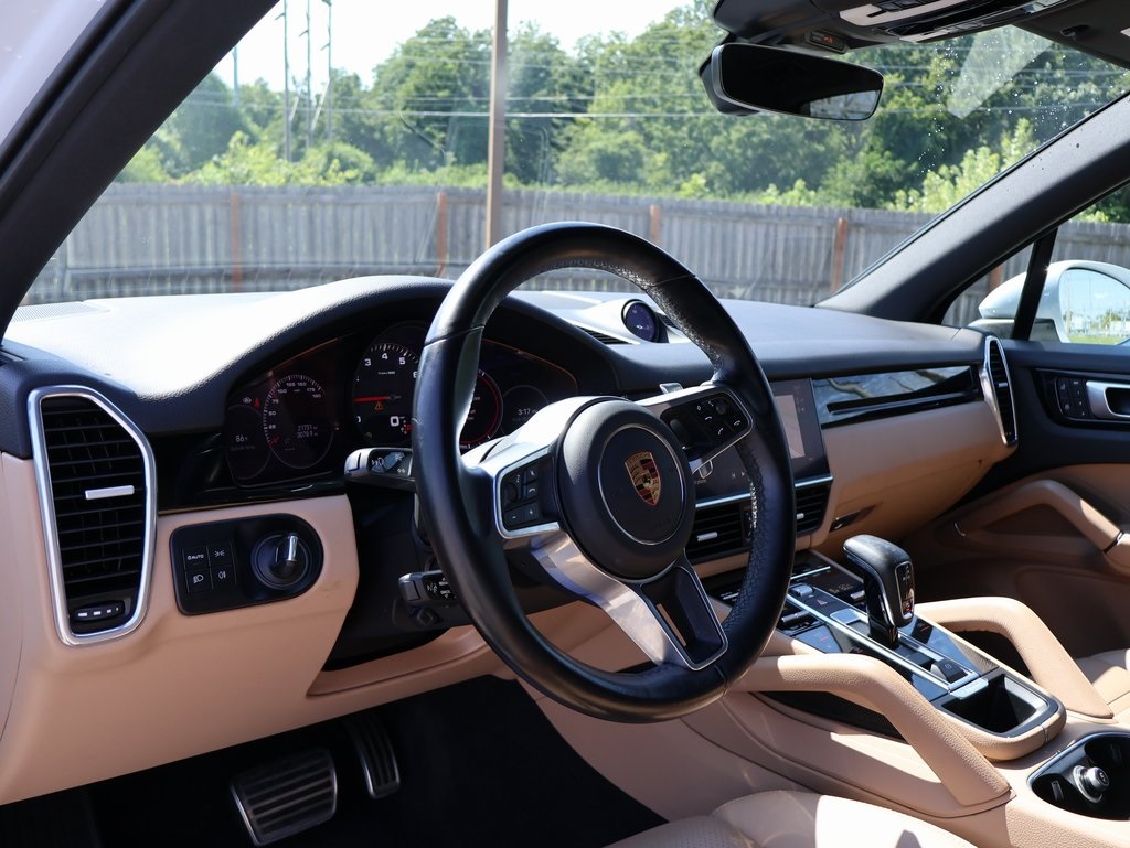 2022 Porsche Cayenne S photo 4