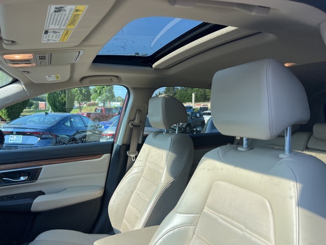 2019 Honda CR-V Touring photo 14