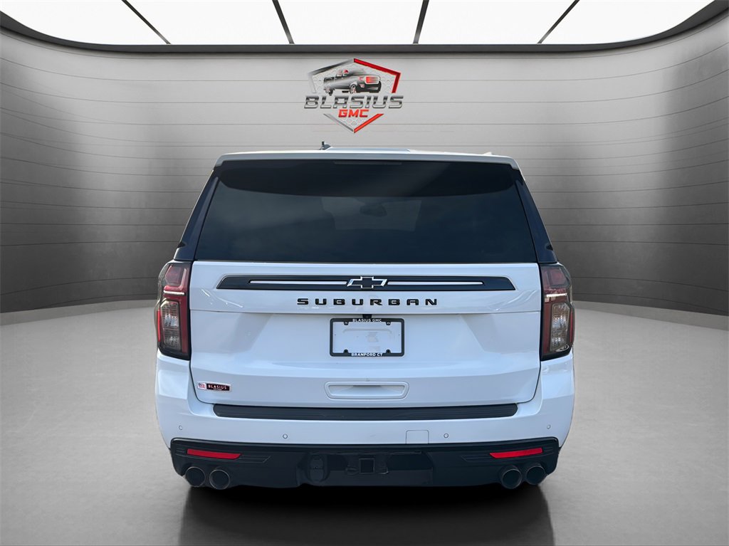 2023 Chevrolet Suburban Z71 photo 4
