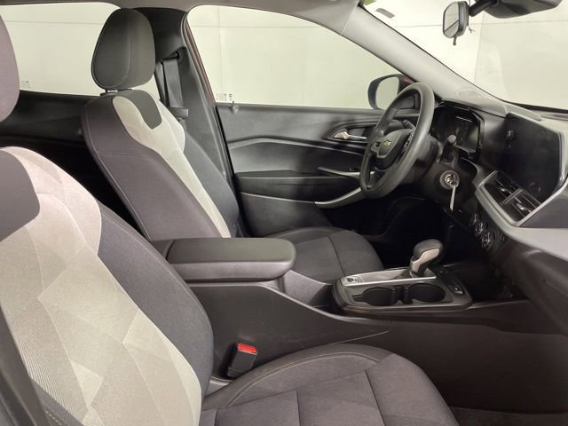 2024 Chevrolet Trax LS photo 12