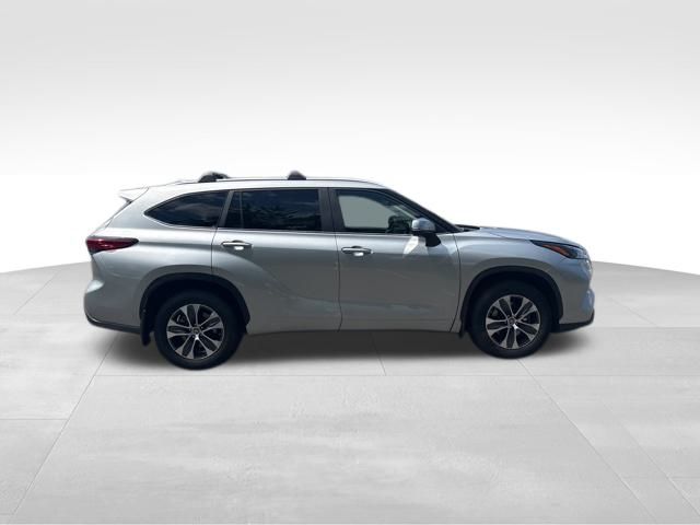 2023 Toyota Highlander Limited Platinum XLE XSE photo 6