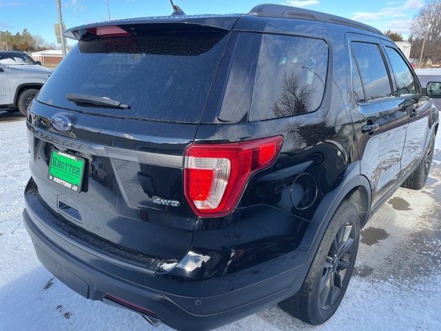 2018 Ford Explorer XLT photo 3