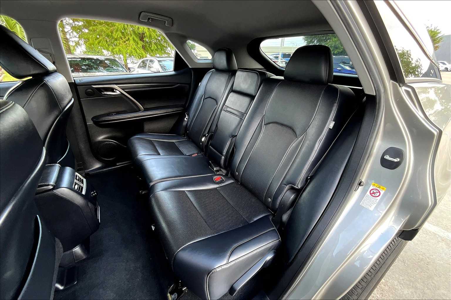 2018 Lexus RX photo 19