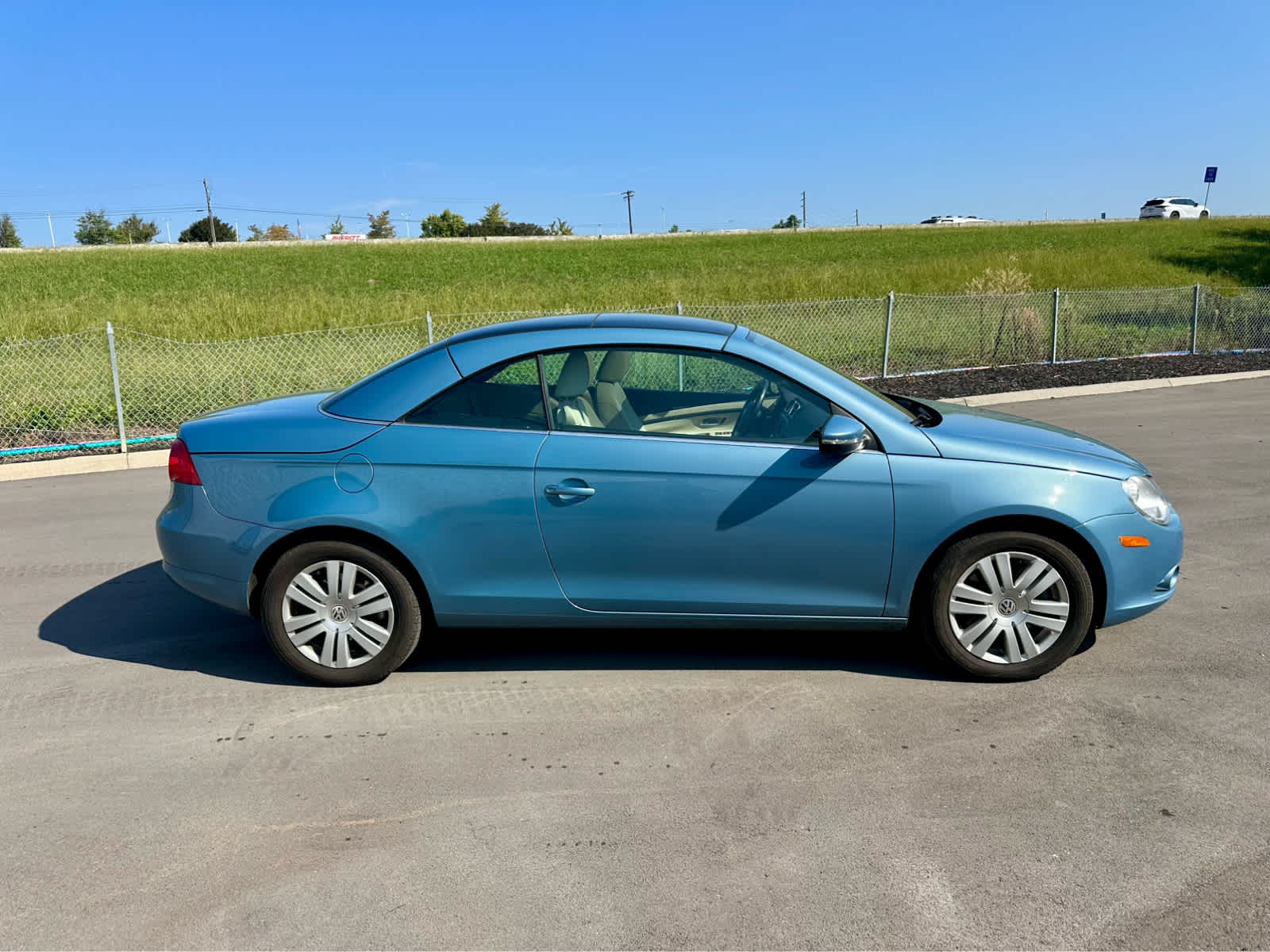 2009 Volkswagen Eos Komfort photo 2