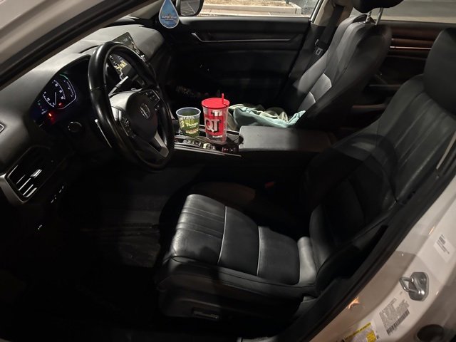 2022 Honda Accord Hybrid Touring photo 3
