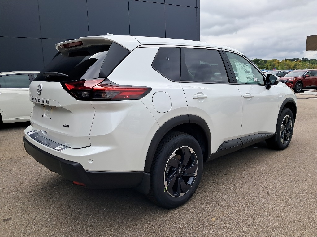 2026 Nissan Rogue SV photo 4