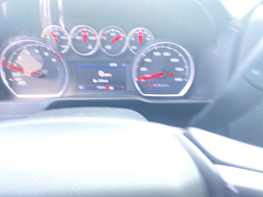 2021 Chevrolet Silverado 1500 RST photo 5