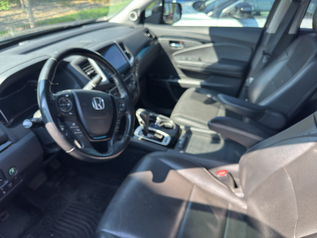 Used 2017 Honda Ridgeline RTL-E with VIN 5FPYK3F7XHB009604 for sale in Loveland, CO