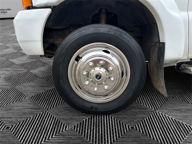 1999 Ford F-550 XL photo 12