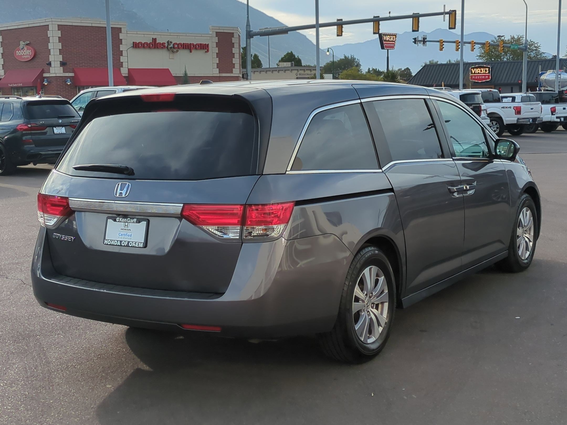 2015 Honda Odyssey EX-L photo 3