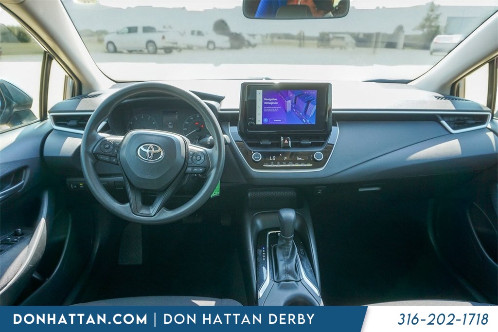 2023 Toyota Corolla LE photo 4