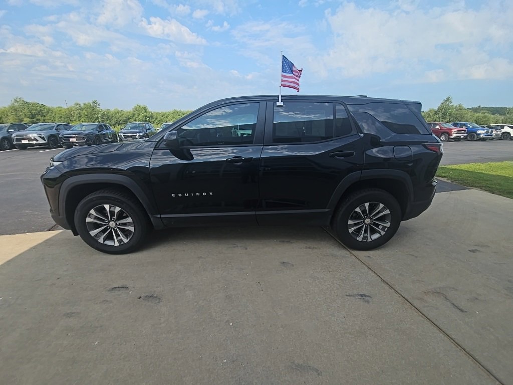 2025 Chevrolet Equinox LT photo 4