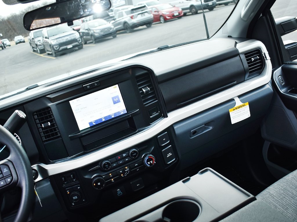 2025 Ford F-250 XLT photo 15