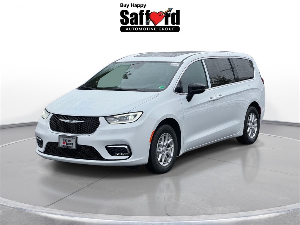 2026 Chrysler Pacifica Select's photo