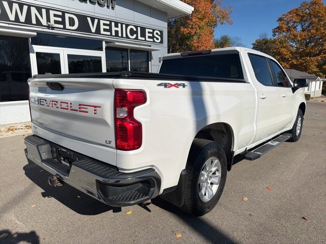 2020 Chevrolet Silverado 1500 LT photo 2