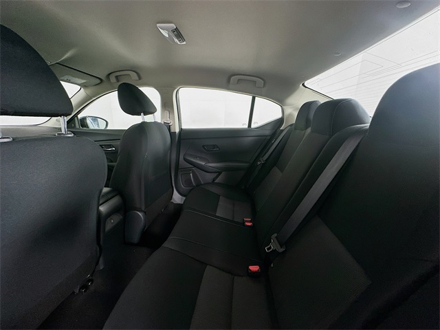 2025 Nissan Sentra SV photo 25