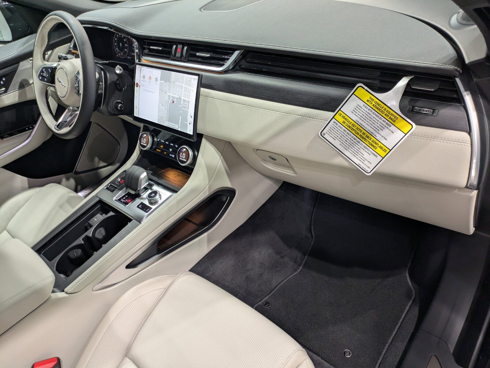 2026 Jaguar F-PACE R-Dynamic S P250 photo 22