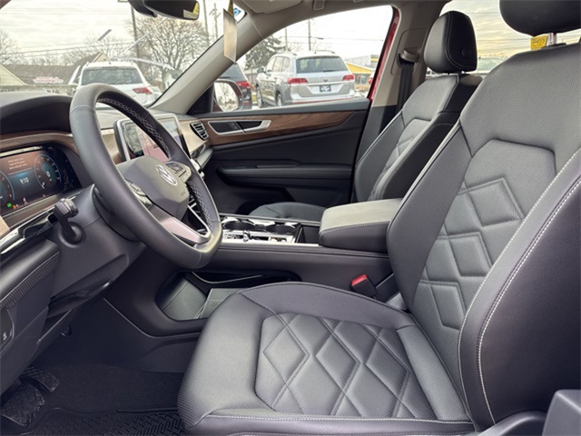 2025 Volkswagen Atlas SE Technology photo 17