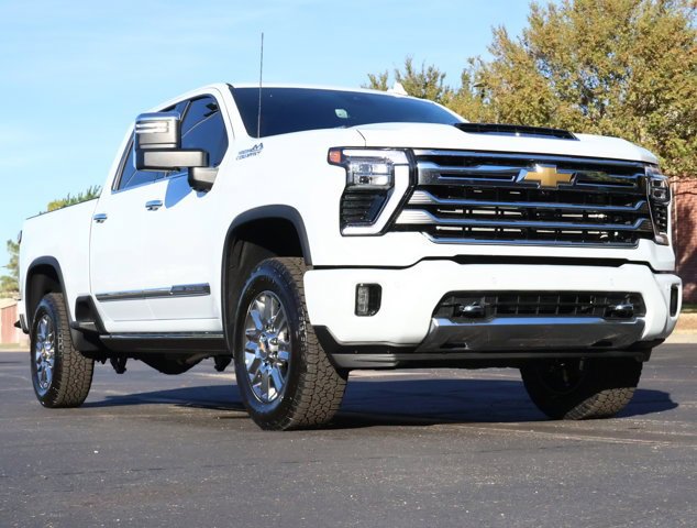 2026 Chevrolet Silverado 2500HD High Country's photo