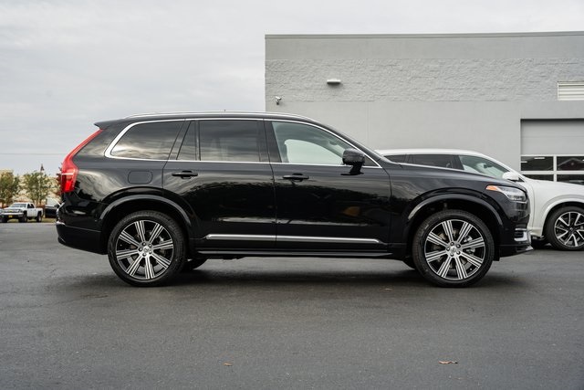 2025 Volvo XC90 T8 Plus photo 3