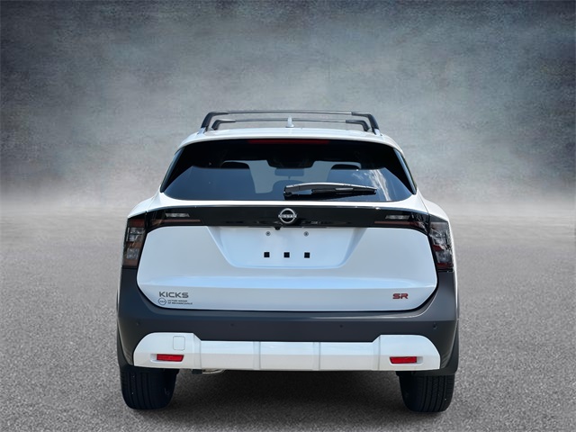 2025 Nissan Kicks SR photo 3