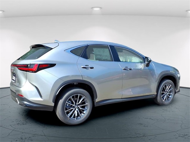 2026 Lexus NX 350h photo 4