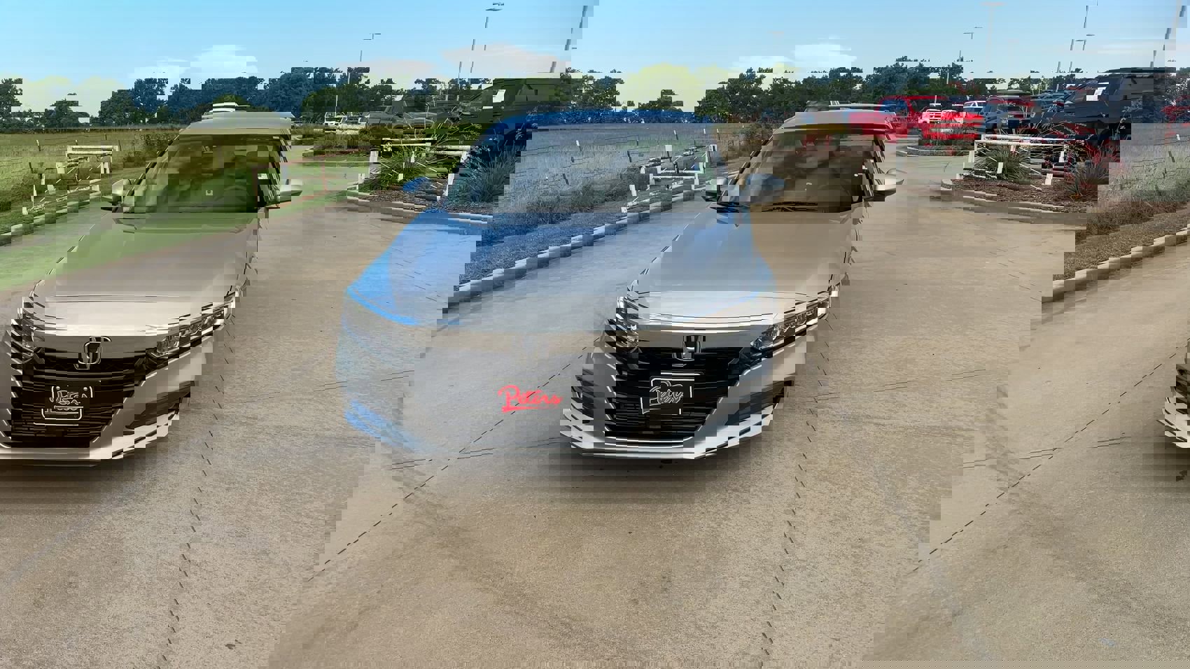 2020 Honda Accord LX 1.5T photo 3