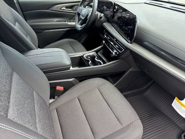 2026 Chevrolet Traverse photo 17