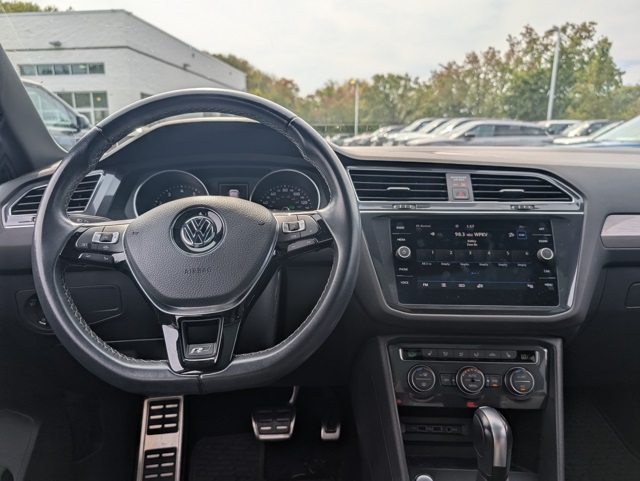 2020 Volkswagen Tiguan SE R-Line Black photo 15
