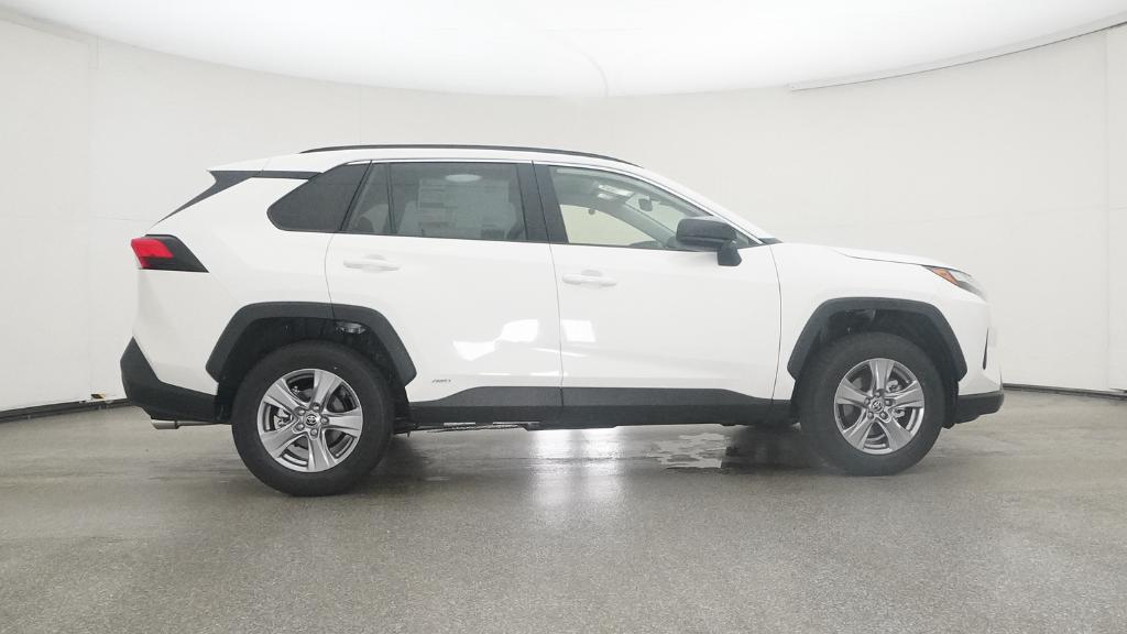 2025 Toyota RAV4 Hybrid LE photo 24