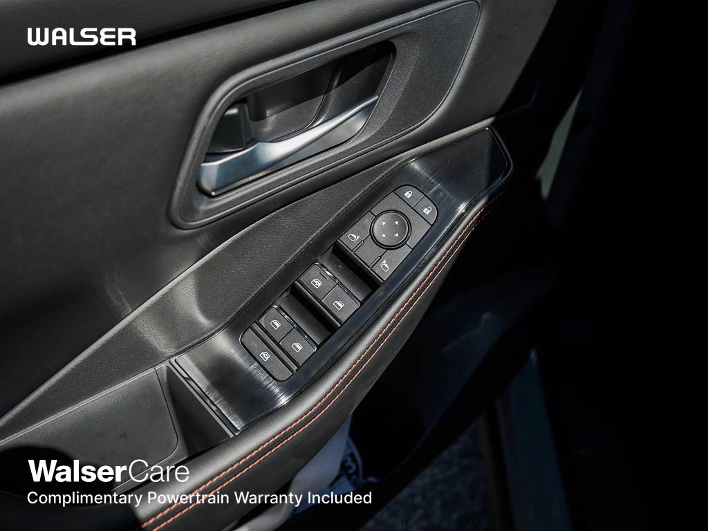 2026 Nissan Rogue SV photo 17