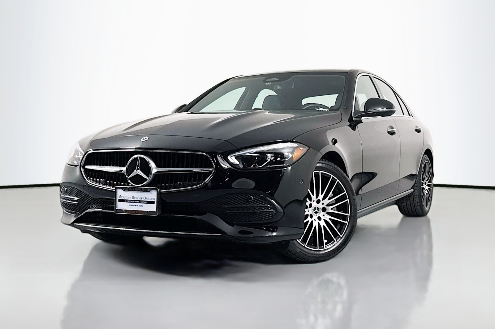 2025 Mercedes-Benz C-Class Sedan C 300's photo