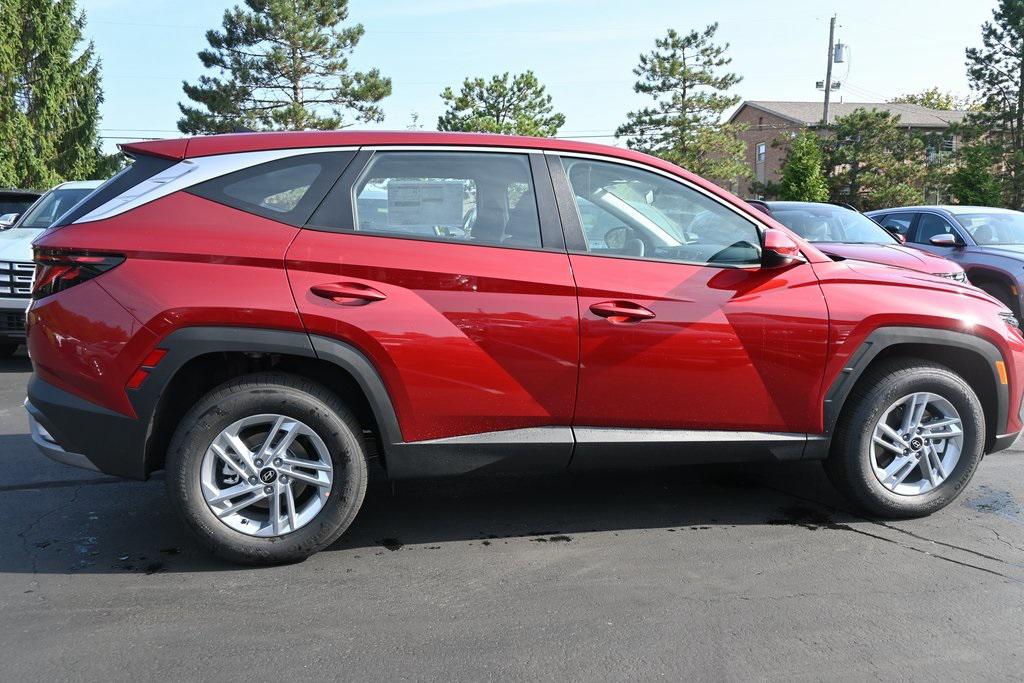 2025 Hyundai Tucson SE photo 7