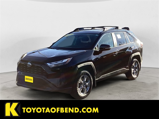 2023 Toyota RAV4 XLE's photo