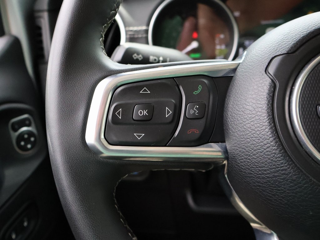 2023 Jeep Wrangler Sahara 4xe photo 23