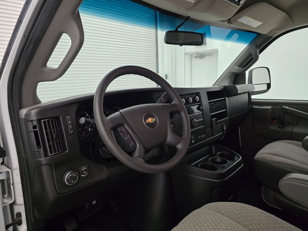 2022 Chevrolet Express 3500 LS photo 26
