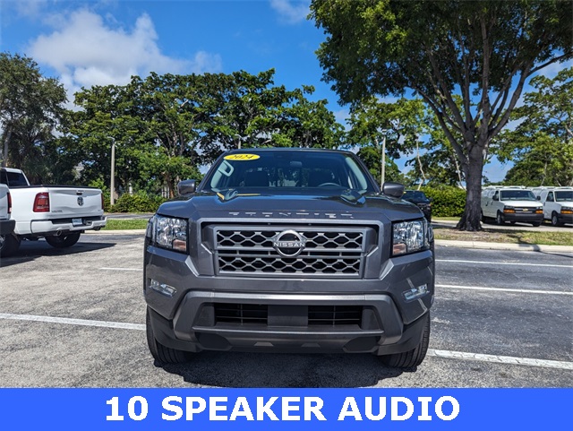 2024 Nissan Frontier SV photo 2