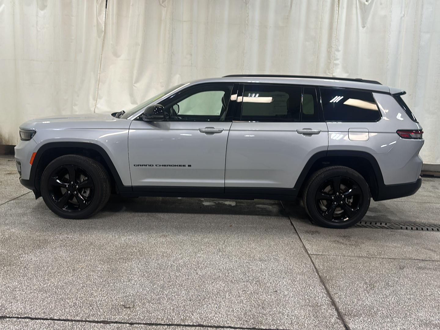 Used 2021 Jeep Grand Cherokee L Altitude with VIN 1C4RJKAG8M8160775 for sale in Waconia, Minnesota