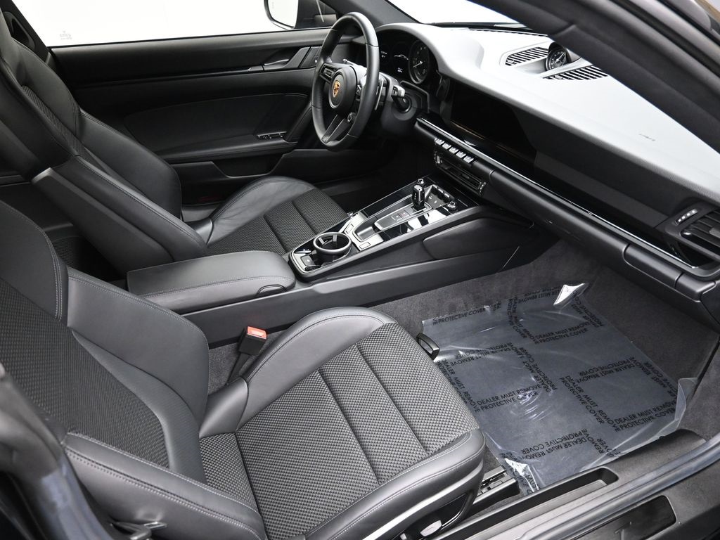 2024 Porsche 911 T photo 7