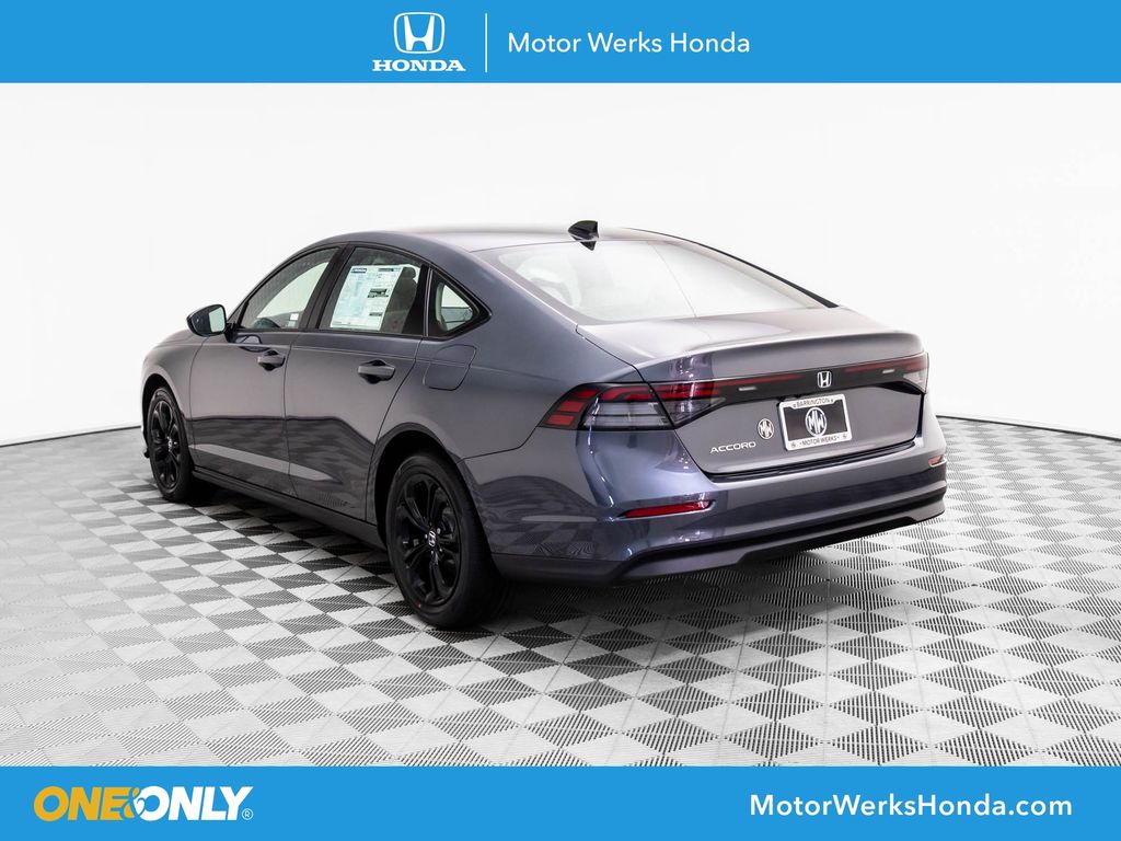 2025 Honda Accord SE photo 3