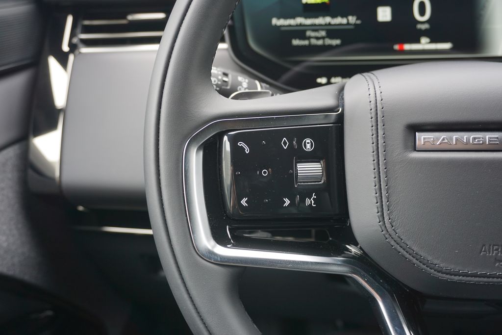 2025 Land Rover Range Rover Sport SE photo 11