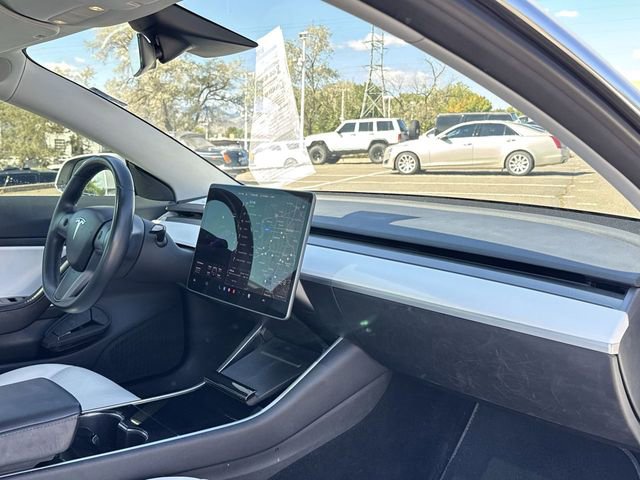 2018 Tesla Model 3 Long Range photo 22
