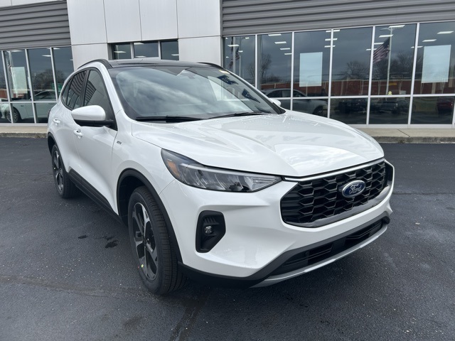 2025 Ford Escape ST-Line Select photo 2