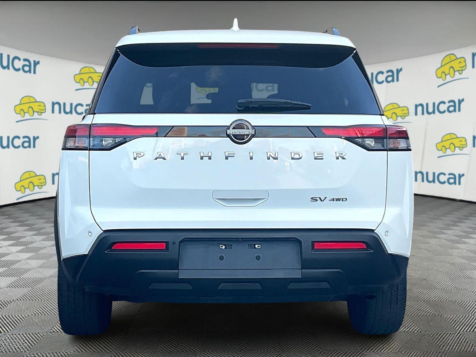2022 Nissan Pathfinder SV photo 4